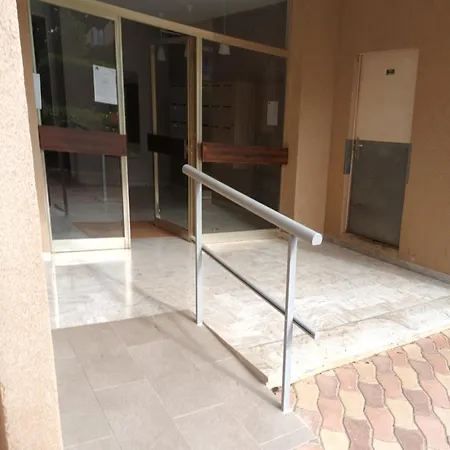 Daire A Pied ! Grand T3 A 150 M Lavandou Pisc Pkg Priv Le Lavandou